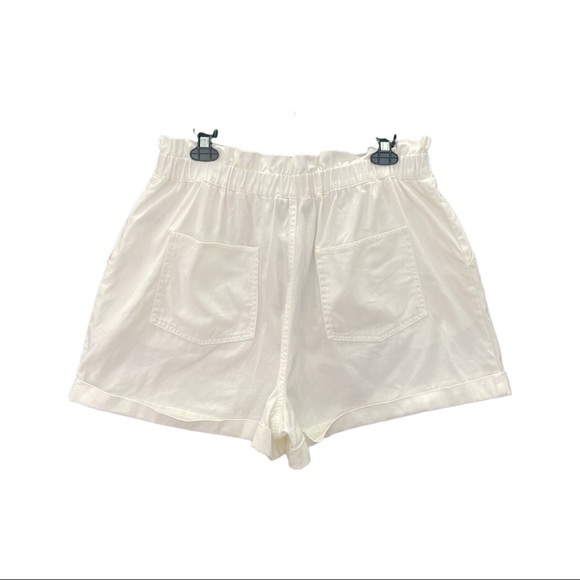 Danielle Bernstein Casual Paperbag Waist Shorts in Cloud - XL - Picture 3 of 4